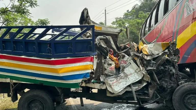 মার্চে সড়কে প্রাণ গেল ৫৩২ জনের