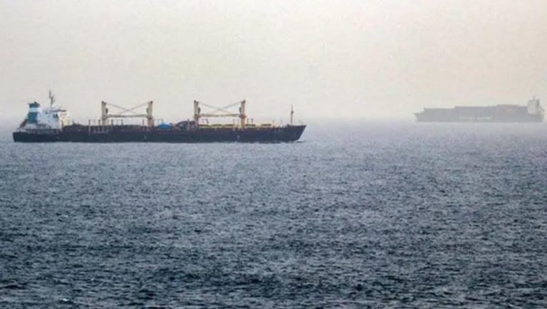 হরমুজ প্রণালিতে আবারও ট্যাংকার বি’স্ফো’রণ