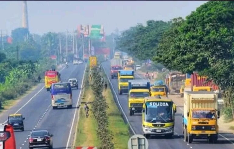 ঢাকা-চট্টগ্রাম মহাসড়কে ১ দিনে এআই ক্যামেরার ৪৪৯টি মামলা; জরিমানা করেছে সাড়ে ১৫ লাখ টাকা