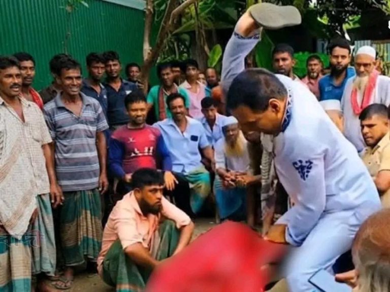 পরকীয়ার অভিযোগে সালিসে প্রবাসীর স্ত্রীকে জুতাপেটা, ইউপি চেয়ারম্যানের ভিডিও ভাইরাল