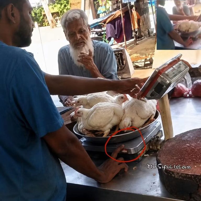 বাজার করতে গিয়ে সাবধান! ওজনের মেশিনে কারসাজির কৌশল ফাঁস, ভিডিও ভাইরাল
