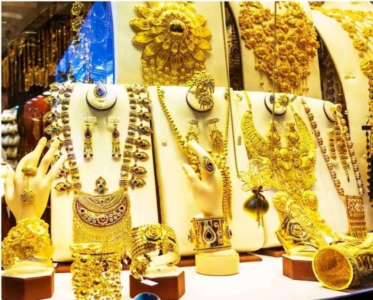 একলাফে বাড়ল সোনার দাম